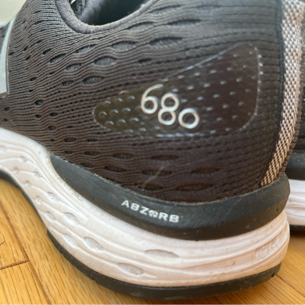 New Balance M680LK6 Black Men’s Athletic Shoes - Picture 7 of 10